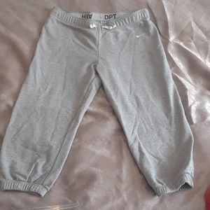 Nike Women's sweatpant capris